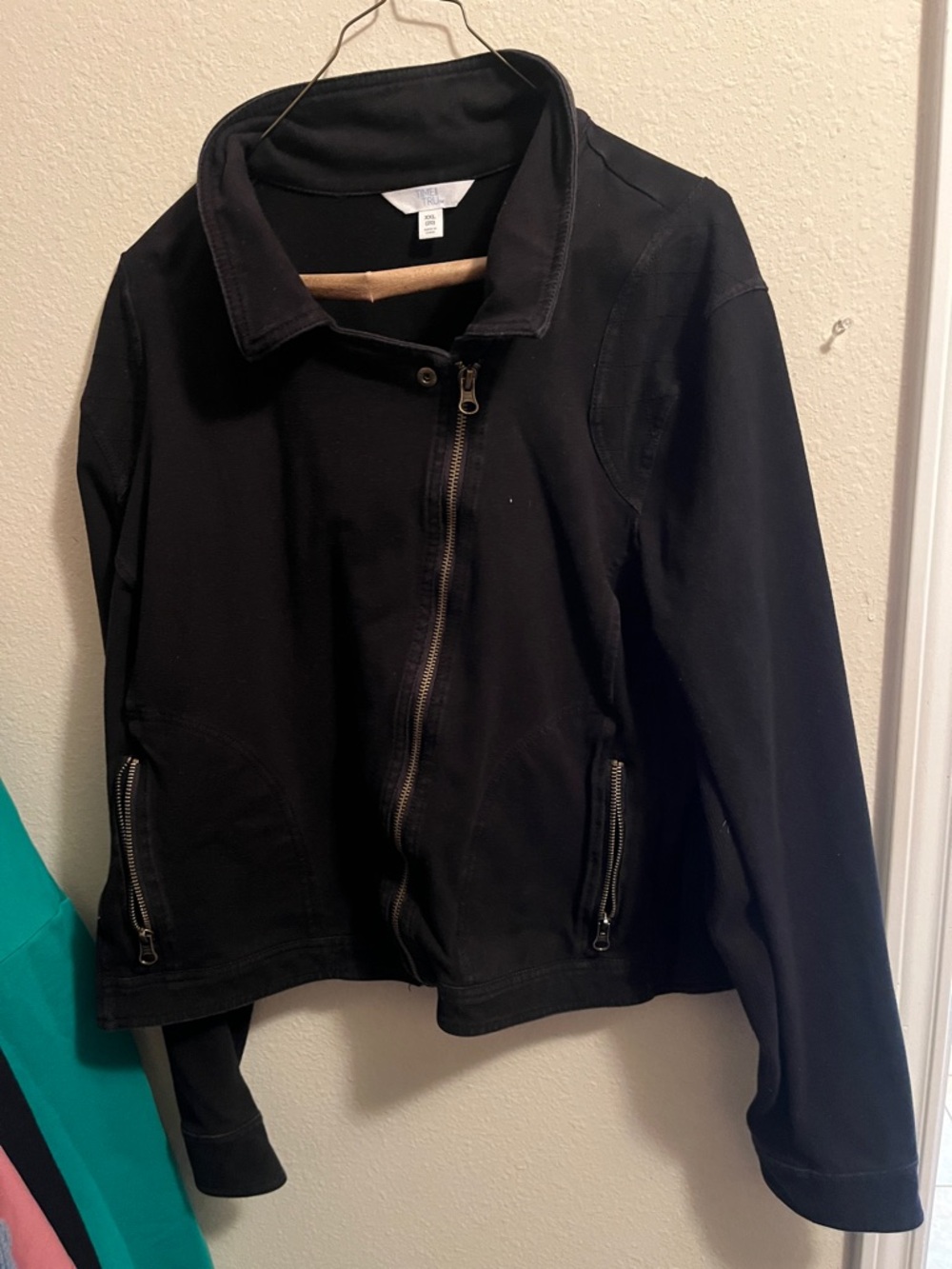 Women’s Black Zip-Front Jacket